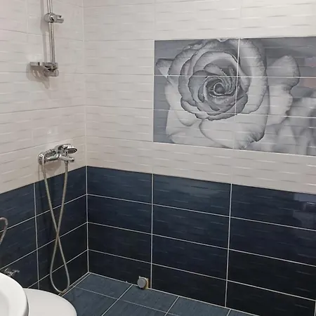 запряновата къща